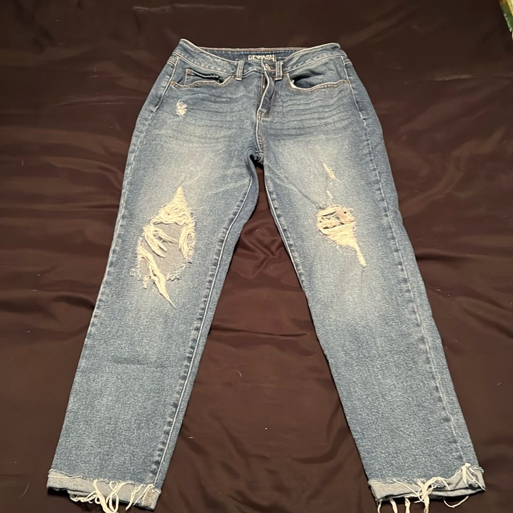 Rewash, super high riser mom jeans. 
Size 5/27